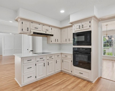 17807 Asphodel Lane - Photo Thumbnail 11