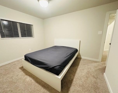 10818 Bodie Hills Drive - Photo Thumbnail 11