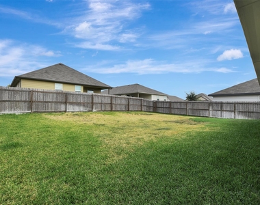 1006 Fannin Street - Photo Thumbnail 24