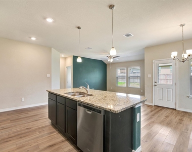 1006 Fannin Street - Photo Thumbnail 6