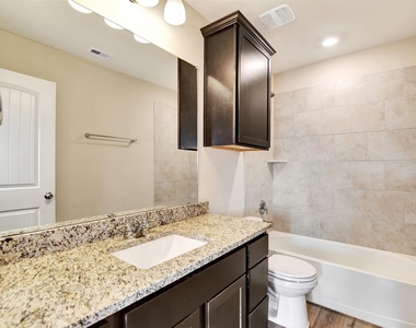 1006 Fannin Street - Photo Thumbnail 20