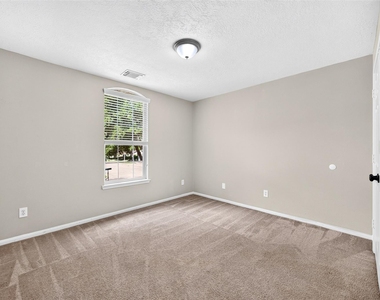 7603 Kenmark Court - Photo Thumbnail 34