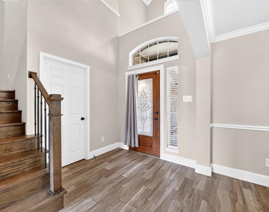 7603 Kenmark Court - Photo Thumbnail 6