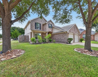7603 Kenmark Court - Photo Thumbnail 3