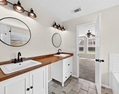 7603 Kenmark Court - Photo Thumbnail 23