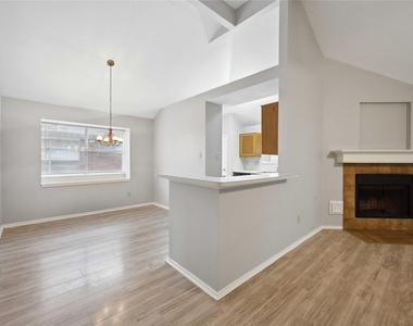 20323 Pinefield Lane - Photo Thumbnail 7