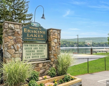 358 Lakeview - Photo Thumbnail 32