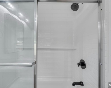 358 Lakeview - Photo Thumbnail 21