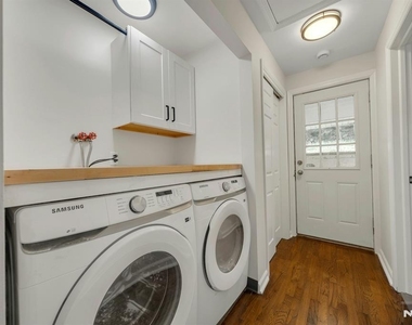 358 Lakeview - Photo Thumbnail 25