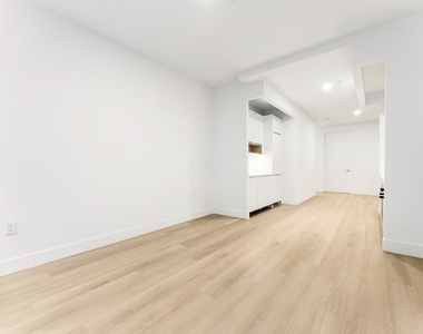 55 Broad Street - Photo Thumbnail 3