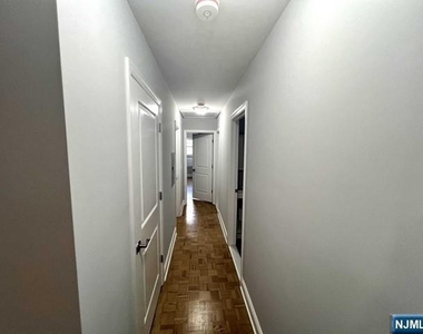 115 N Franklin - Photo Thumbnail 4