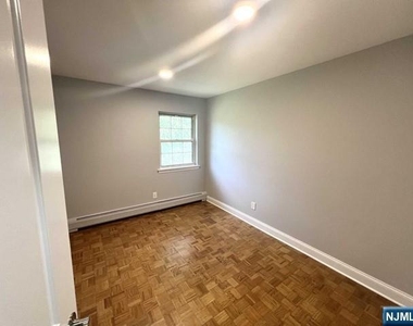 115 N Franklin - Photo Thumbnail 7