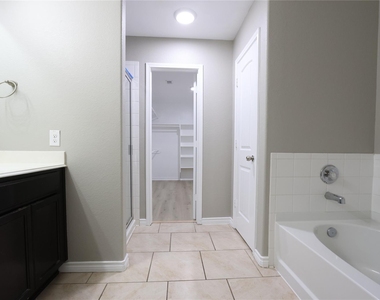 17703 Rose Summit Lane - Photo Thumbnail 9