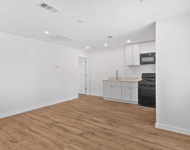 9750 Deer Trail C Drive - Photo Thumbnail 3