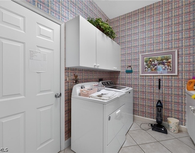 2317 Island Cove Circle N - Photo Thumbnail 30