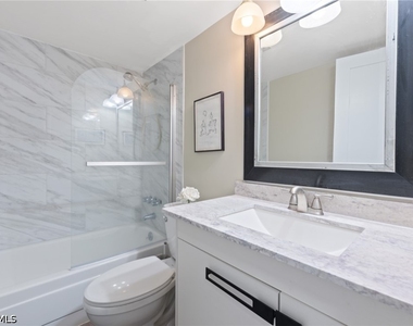 1021 3rd Street S - Photo Thumbnail 10