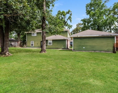 10122 Woodhollow Drive - Photo Thumbnail 17