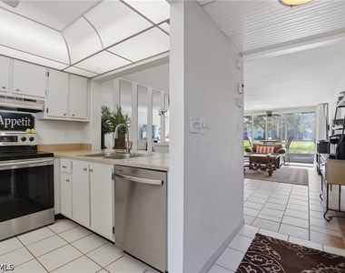 1086 Forest Lakes Drive - Photo Thumbnail 16