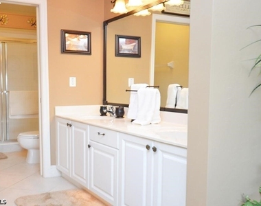 7818 Great Heron Way - Photo Thumbnail 7