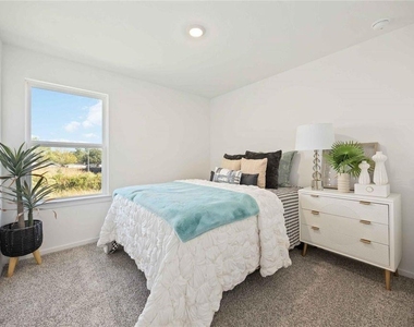5930 Manning Oaks Street - Photo Thumbnail 11