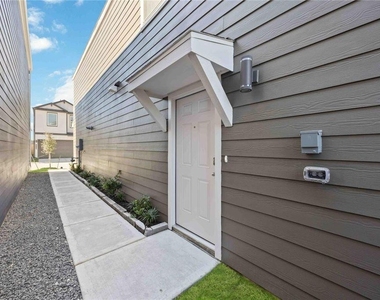 5930 Manning Oaks Street - Photo Thumbnail 1