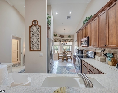 12040 Matera Lane - Photo Thumbnail 9