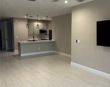 7553 Carnegie Way - Photo Thumbnail 2