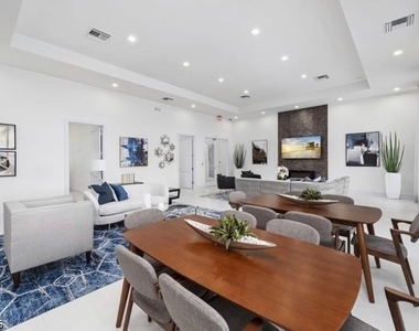 7553 Carnegie Way - Photo Thumbnail 10