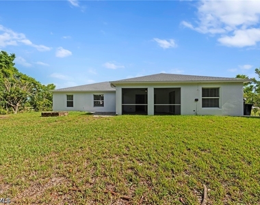 2022 Nw 9th Terrace - Photo Thumbnail 31