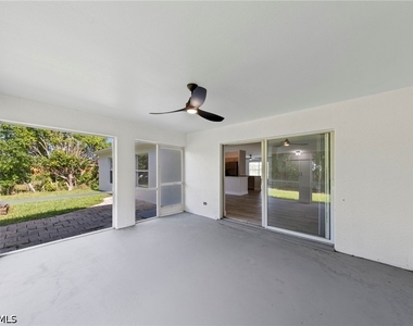 2022 Nw 9th Terrace - Photo Thumbnail 27