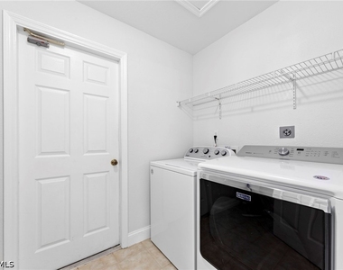 2022 Nw 9th Terrace - Photo Thumbnail 10