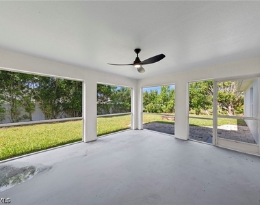 2022 Nw 9th Terrace - Photo Thumbnail 26