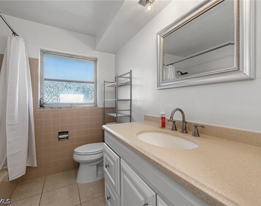 1211 Se 34th Street - Photo Thumbnail 19