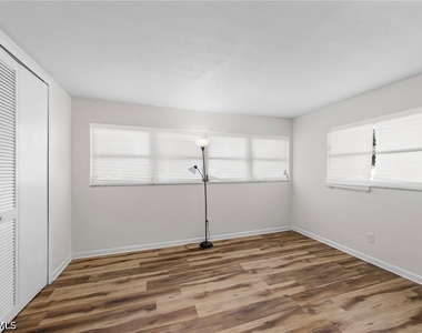 1211 Se 34th Street - Photo Thumbnail 17
