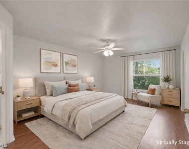 9570 Crescent Garden Drive - Photo Thumbnail 3