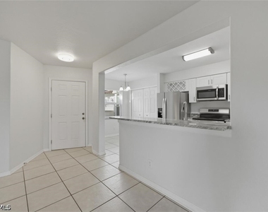 9570 Crescent Garden Drive - Photo Thumbnail 17