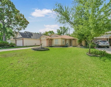 18147 Dinner Creek Drive - Photo Thumbnail 1