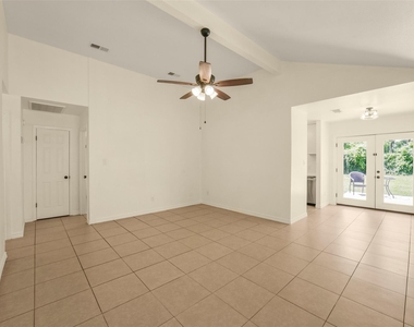 18147 Dinner Creek Drive - Photo Thumbnail 6