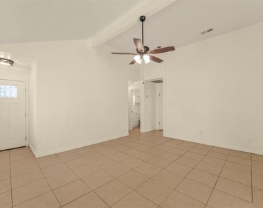 18147 Dinner Creek Drive - Photo Thumbnail 7