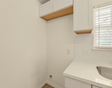 18147 Dinner Creek Drive - Photo Thumbnail 28