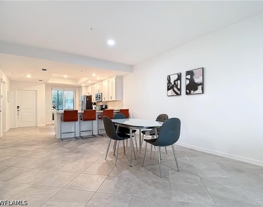 5453 Double Eagle Circle - Photo Thumbnail 10