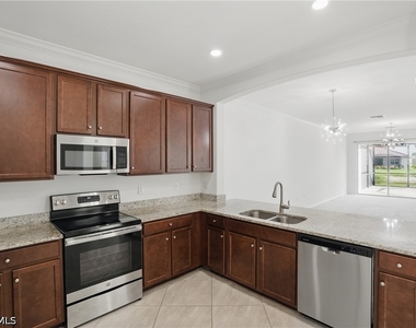 1767 Alameda Drive - Photo Thumbnail 8