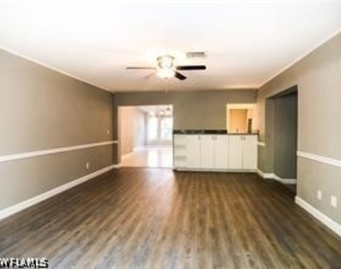 1806 Sw 28th Terrace - Photo Thumbnail 4