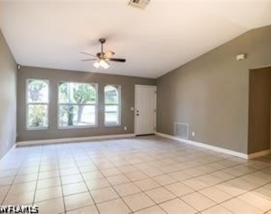 1806 Sw 28th Terrace - Photo Thumbnail 10