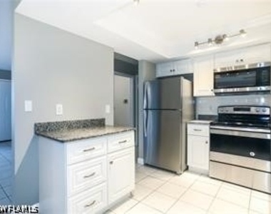 1806 Sw 28th Terrace - Photo Thumbnail 1