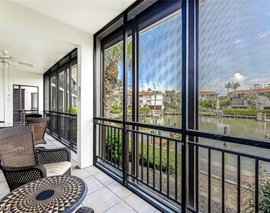 2216 Gulf Shore Boulevard N - Photo Thumbnail 15