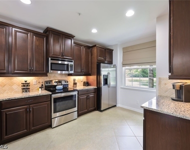 23550 Alamanda Drive - Photo Thumbnail 5