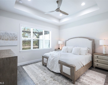 6875 Saona Court - Photo Thumbnail 10