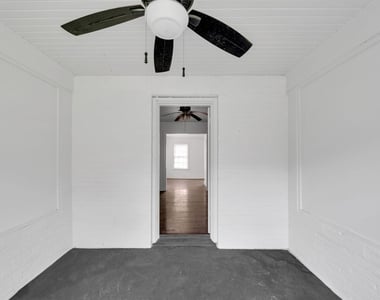 1947 Richmond Avenue - Photo Thumbnail 5