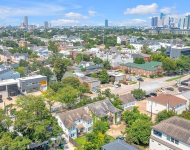1947 Richmond Avenue - Photo Thumbnail 11